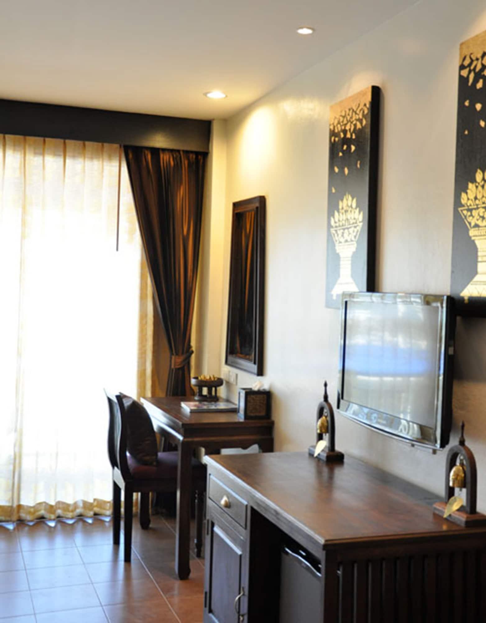 Siralanna Hotel Patong Exterior photo