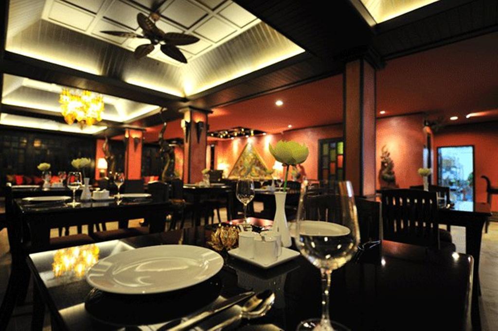 Siralanna Hotel Patong Exterior photo